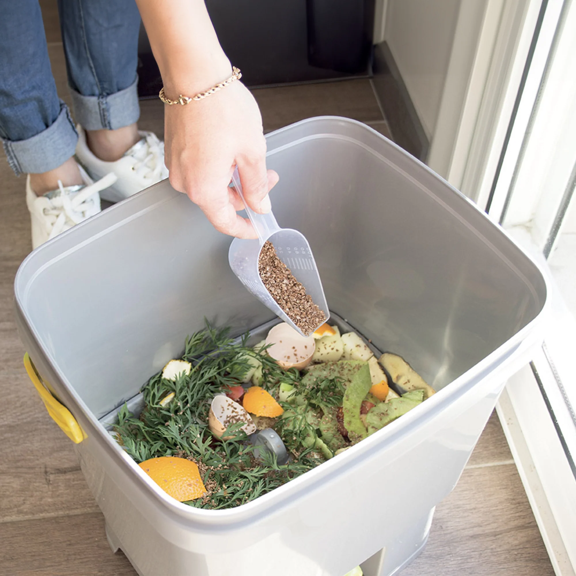 Kit composteur de cuisine + activateur de compost HOZELOCK - Image 5